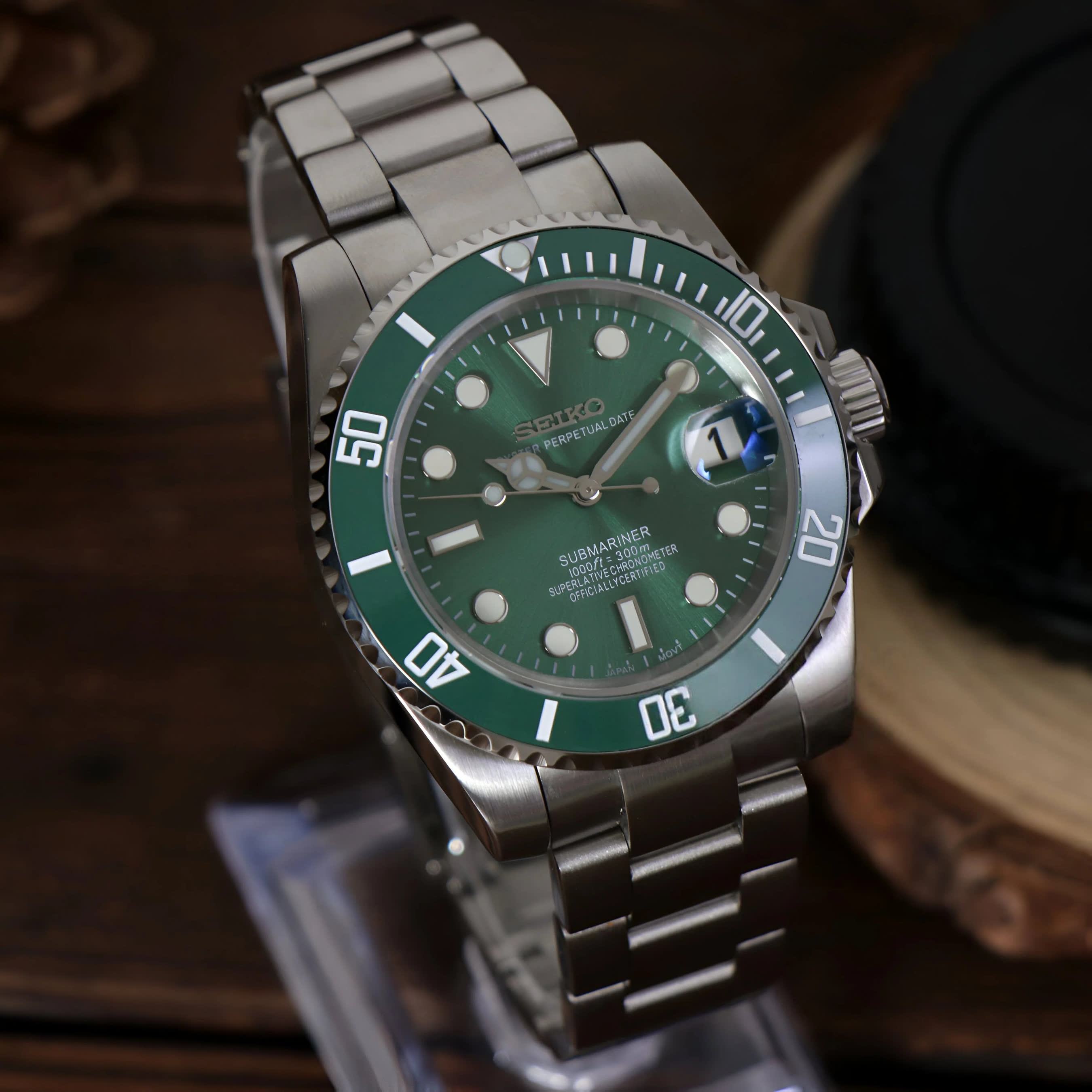 Seiko Green Hulk Submariner MOD