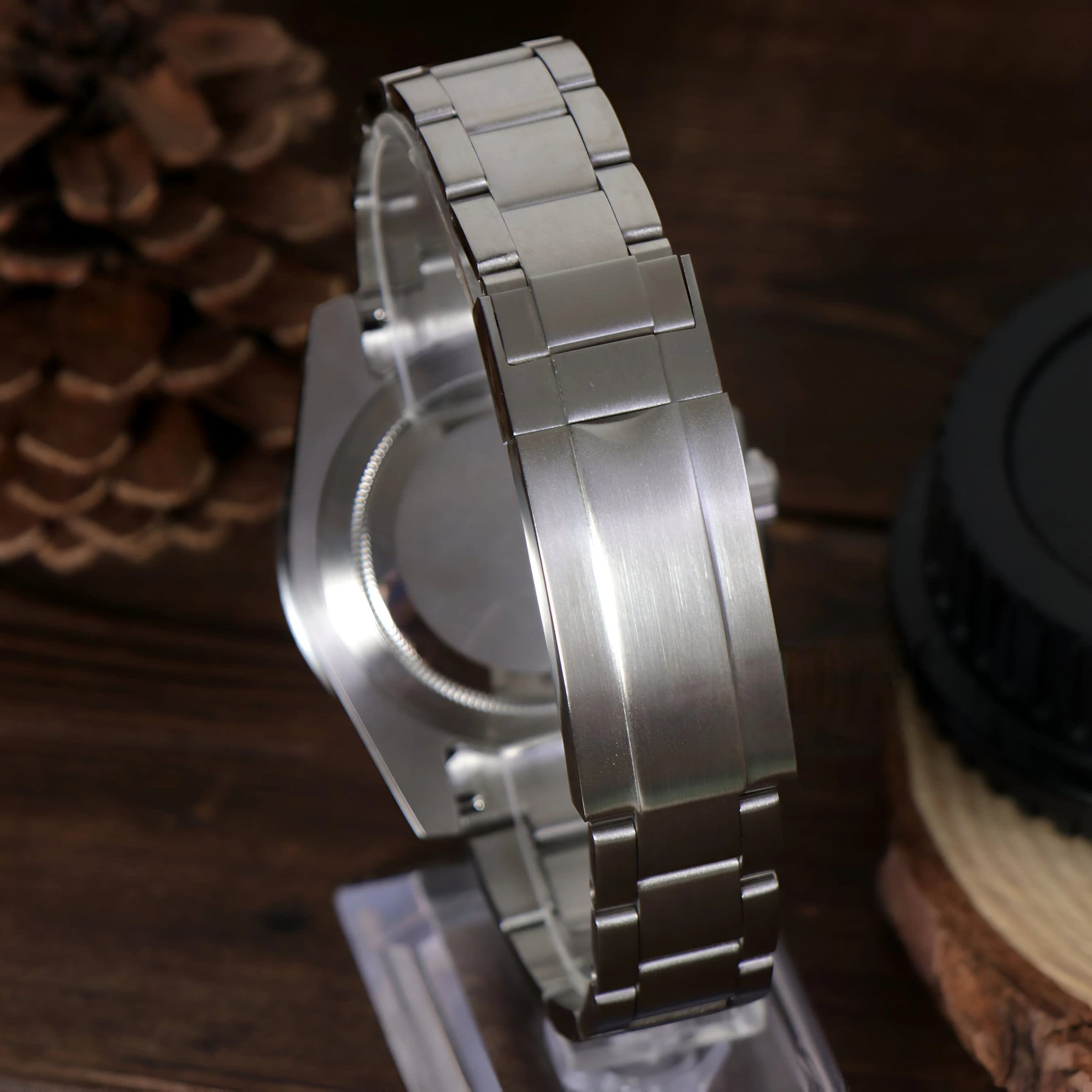 Seiko Green Hulk Submariner MOD
